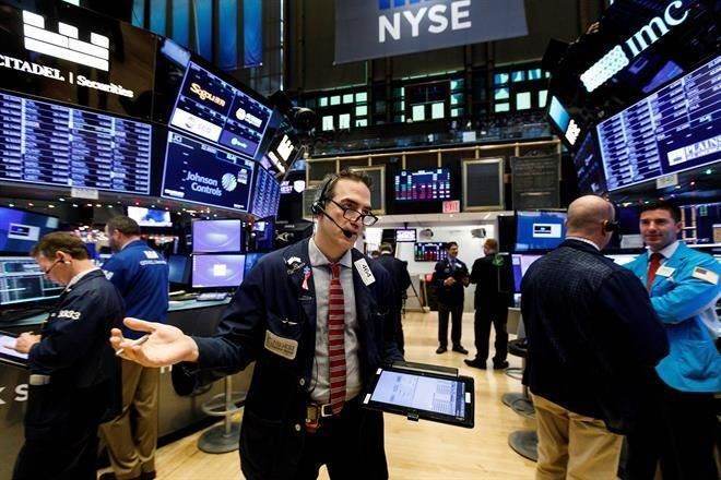 Arranca Wall Street año con nota optimista