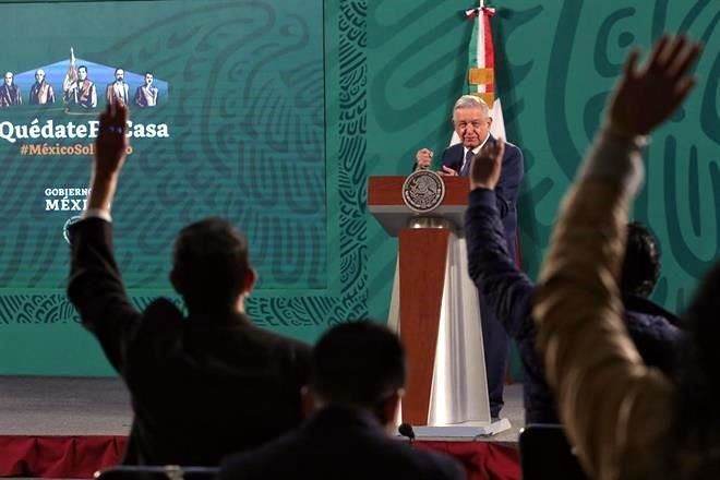 México está dispuesto a vacunar a migrantes, dice AMLO