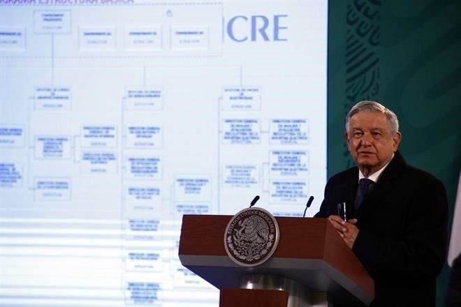 Justifica AMLO golpe a autónomos: no sirven y cuestan mucho
