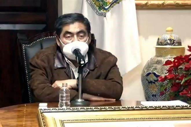 Amplía Puebla al 25 de enero restricciones por Covid