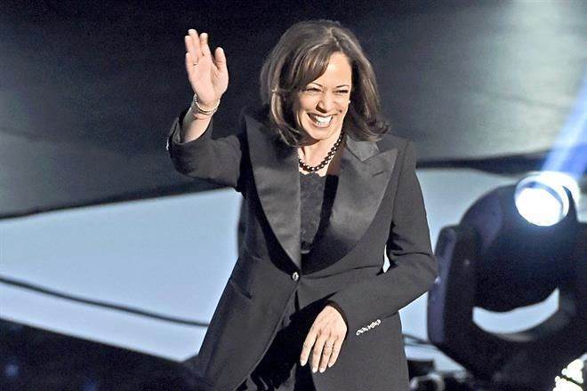 Harris: entre elegancia y polémica por portada