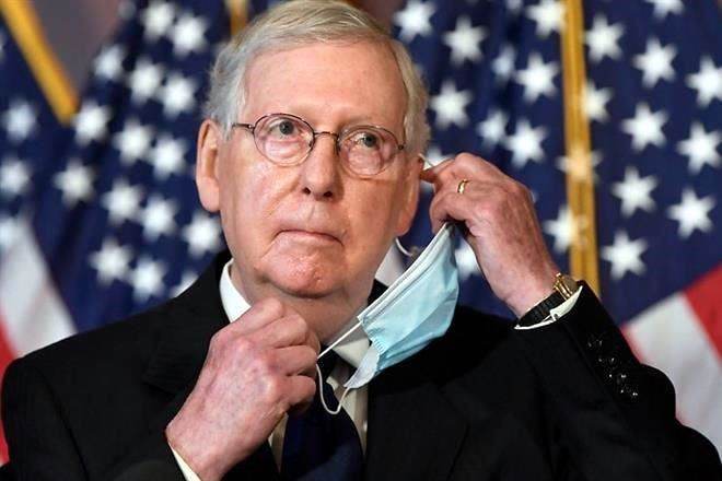 Afirman que McConnell respalda juicio a Trump