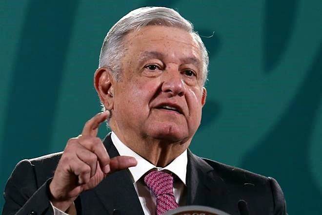 Cuestiona INE a Presidencia si pagó preguntas en mañanera