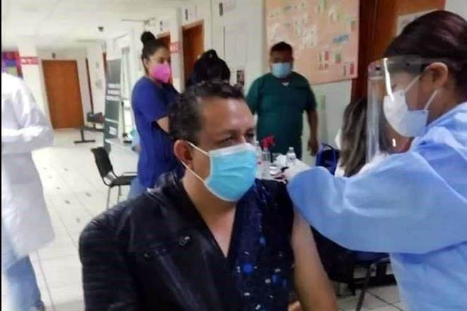 ‘Agandalla’ vacuna médico cercano a Edil en Chiapas