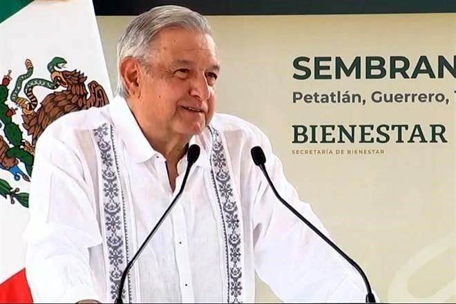Tiene México atención especial para vacunas.- AMLO