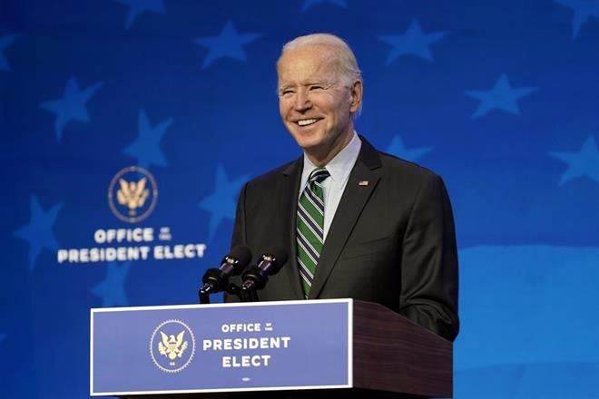 Alista Biden ola de decretos para el primer día