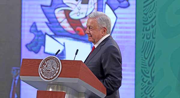 Benito Juárez, Benito Mussolini y Benito Bodoque; los Benitos de AMLO