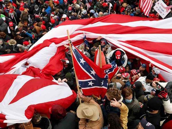 Unión Europea condena caótica situación en Washington