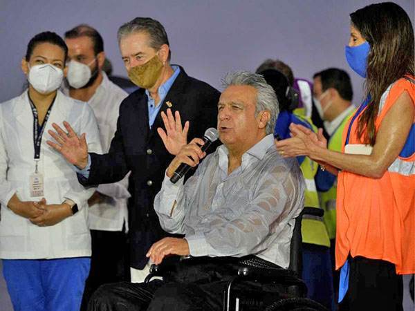 Avión del presidente de Ecuador aterriza de emergencia por desperfecto