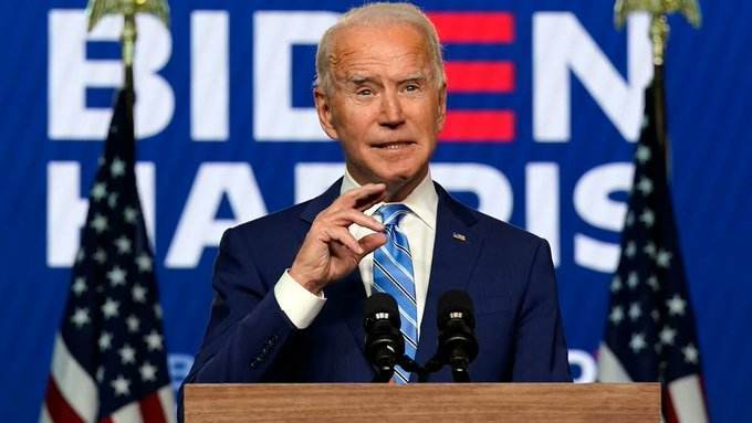 Nuestra democracia está bajo ataque.- Biden