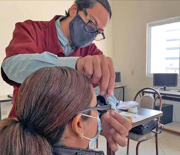 Ofrece DIF exámenes auditivos y de la vista