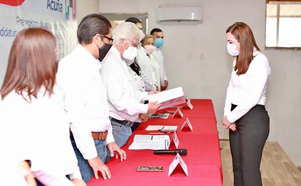 Solicita registro Georgina Cano