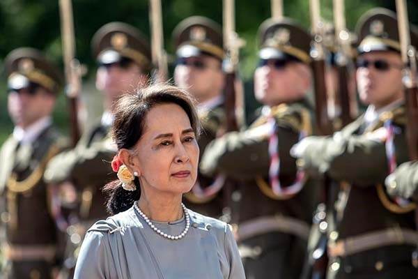 Da Ejército golpe de Estado en Myanmar