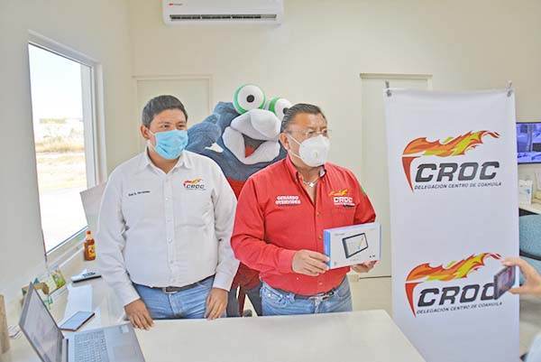 Apoyan educación en línea con tablets
