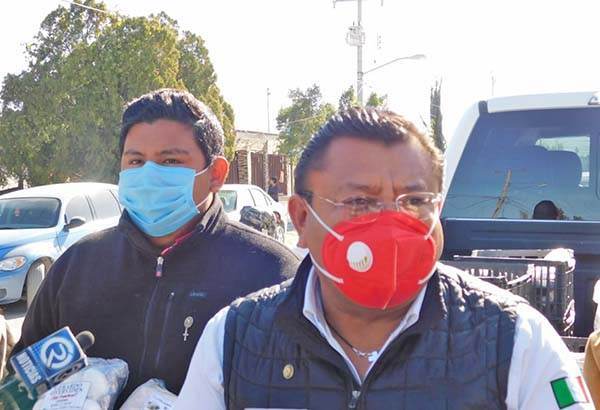 Entregan más apoyos a familias de Frontera