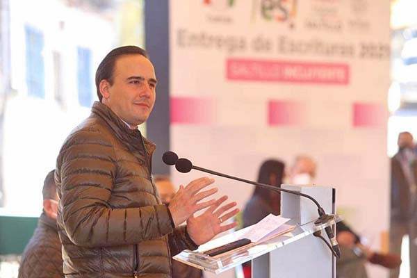 Inicia Manolo programa de “Escrituración 2021”