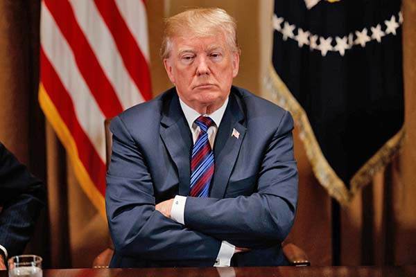 Trump convierte sesión del Congreso en pesadilla