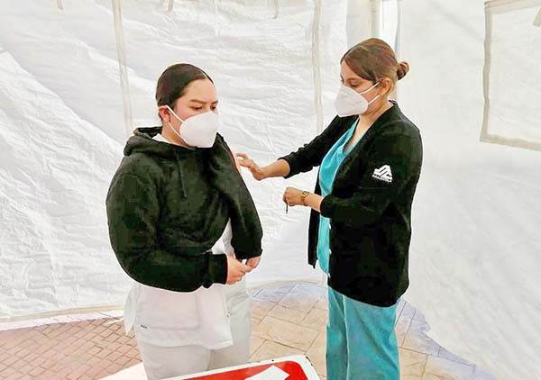 Vacunado 85% de personal de salud