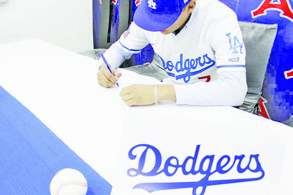 ES CHRISTIAN ROMERO NUEVO PROSPECTO DE LOS DODGERS