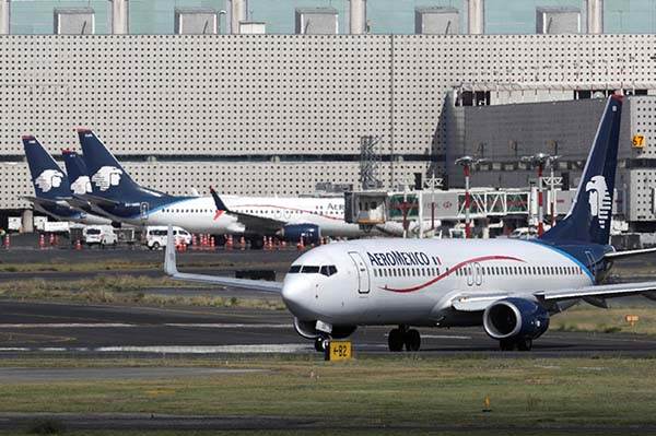 Cancela Aeroméxico contratos sindicales