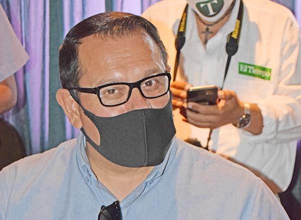 Aceptan comerciantes cerrar a las 7 de la tarde