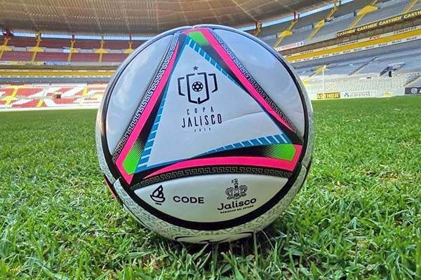 Congregan a decenas para sorteo de Copa Jalisco