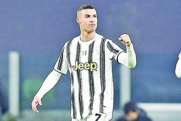 Supera Ronaldo a Pelé en goleadores mundiales