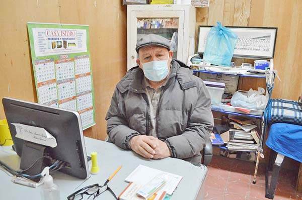 Solidario médico con castañenses