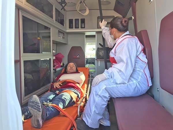 Mujer herida en choque por alcance