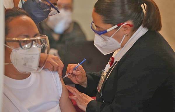 Trabajadores del DIF Monclova listos para vacunar a médicos