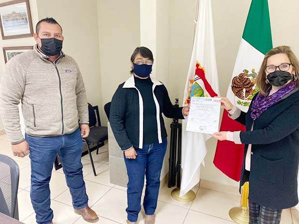 Entrega municipio fierros de herrar