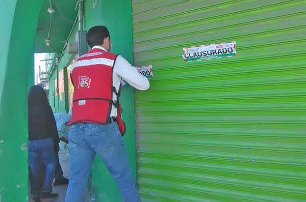 Supervisa Ayuntamiento medidas en los comercios