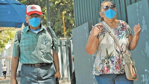 Meta en Coahuila: vacunar a 300 mil adultos mayores
