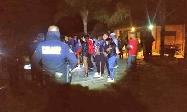 Inicia año con fiesta masiva en Torreón