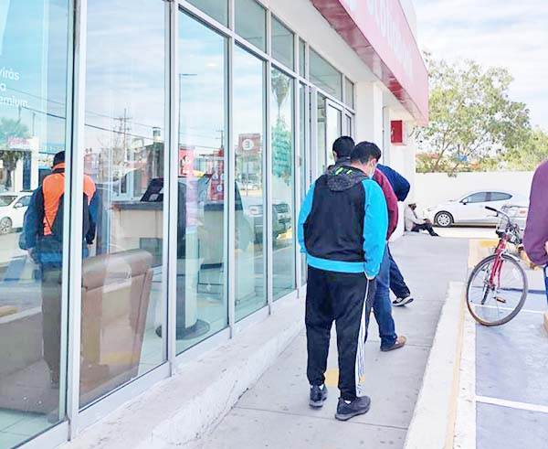 Pega “puente largo” a usuarios bancarios