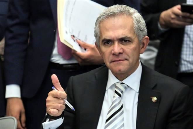 Halla FGJ desvíos por 1,588 mdp en gestión de Mancera