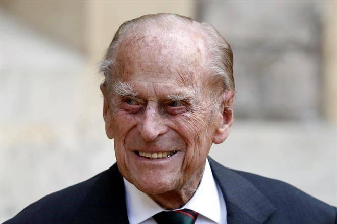 Hospitalizan a Felipe de Edimburgo