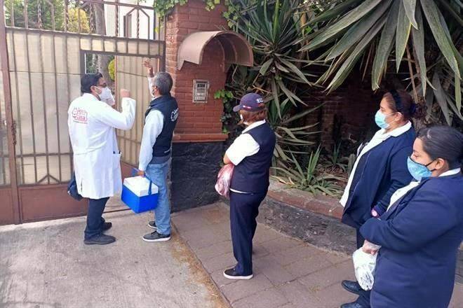 Inicia vacunación contra Covid-19 en asilos