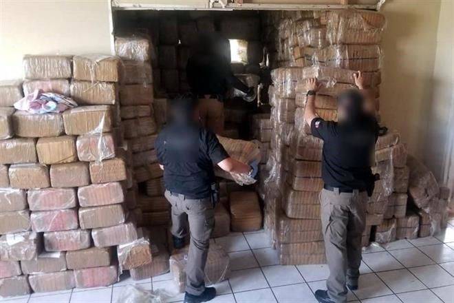 Cae aseguramiento de drogas con AMLO
