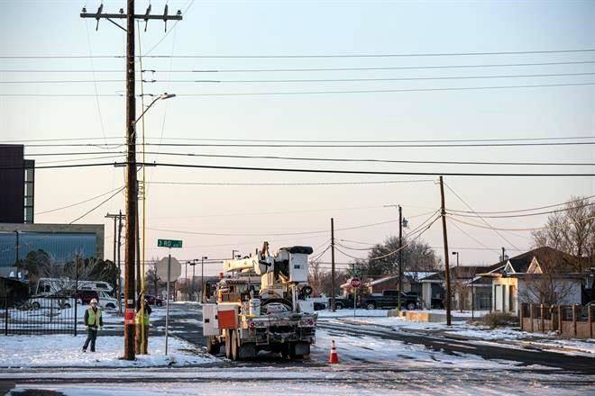 Declara Biden desastre en Texas por clima gélido