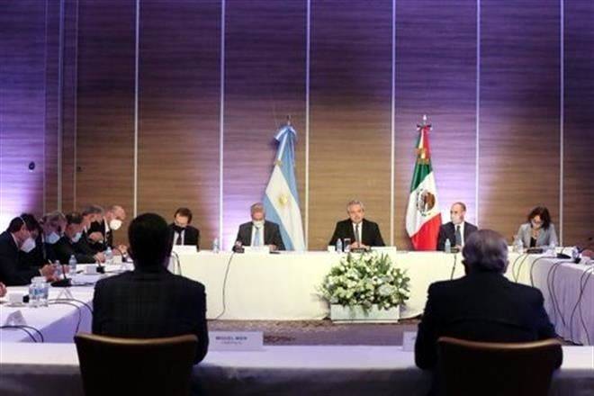 Se reúne Presidente argentino con empresarios mexicanos