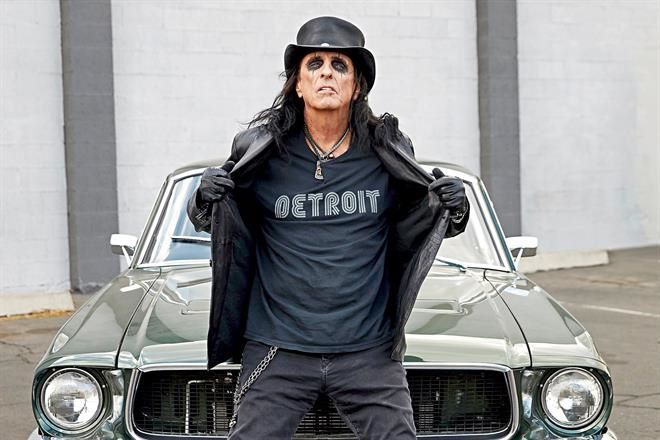 Con todo y pandemia, Alice Cooper es imparable