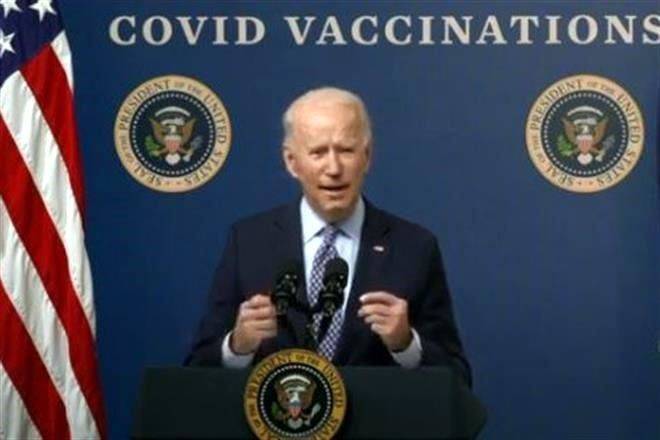 Presume Biden 50 millones de dosis aplicadas en 37 días