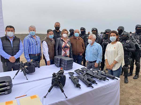 Refuerzan armamento a policías de Múzquiz