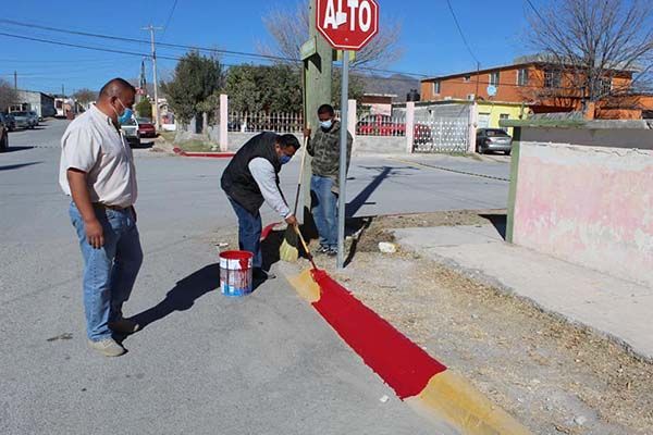Encabeza Enrique limpieza de calles
