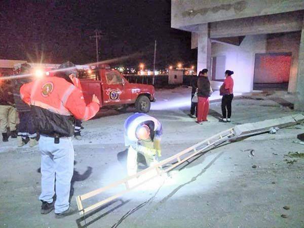 Tras accidente; liberan a conductora prensada