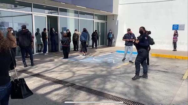 Controlan elementos disturbios en banco