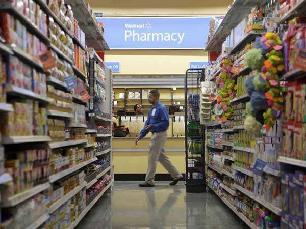 Miles de farmacias de EU ya aplican vacunas covid