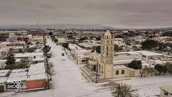 Mágica nevada cubre Frontera