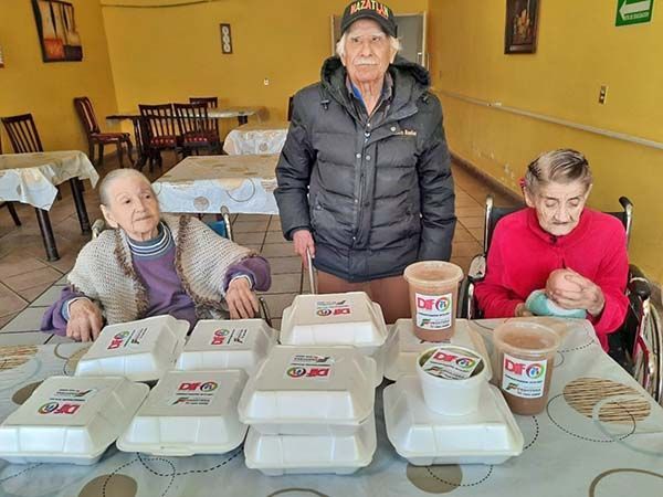 Celebran abuelitos el  Día de la Candelaria